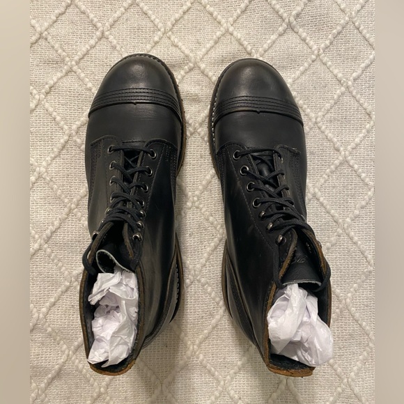 Men’s Thorogood 1892 Boots - Picture 2 of 7